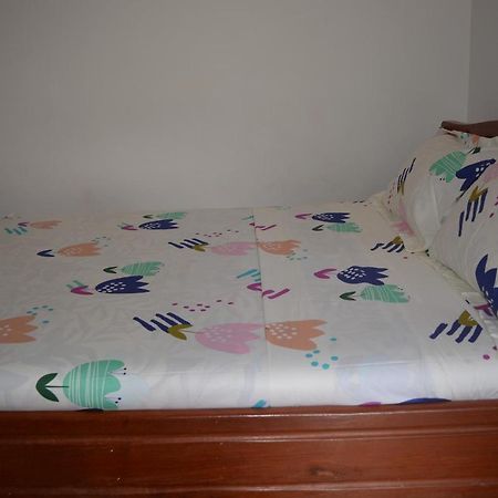 Bed and Breakfast Chez Sabine Abomey Exterior foto